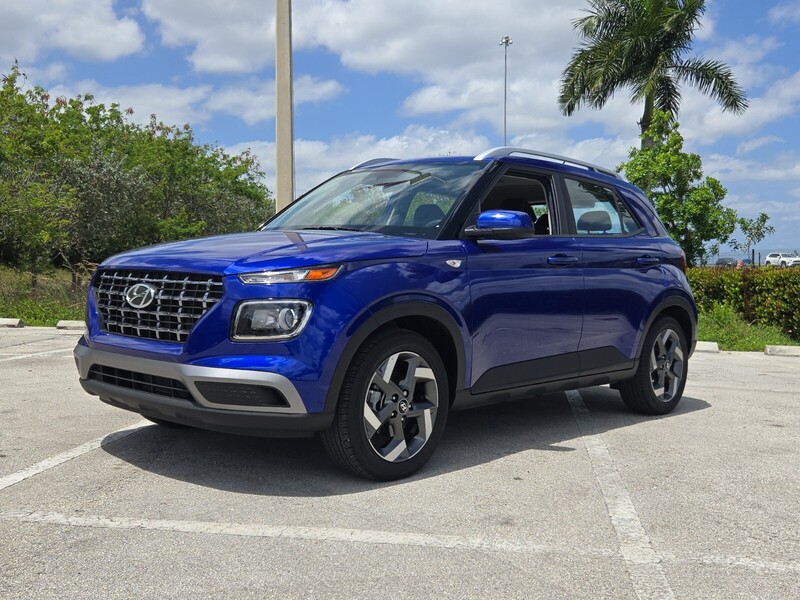 Used 2025 HYUNDAI VENUE SEL IVT in DAVIE, FLORIDA