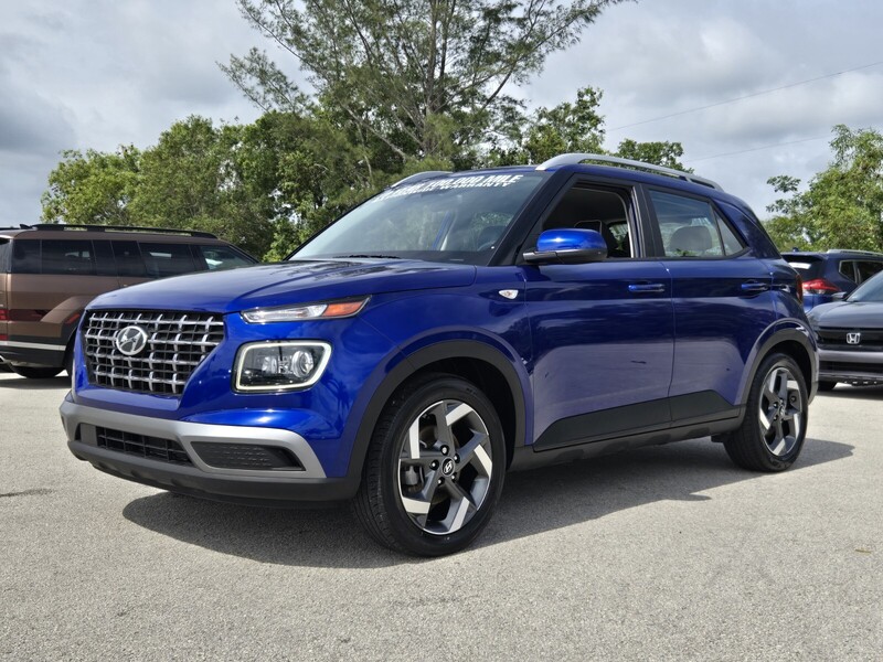 Used 2023 HYUNDAI VENUE LIMITED IVT in DAVIE, FLORIDA