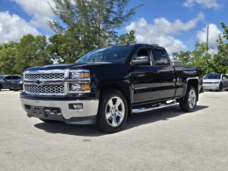 Used 2014 CHEVROLET SILVERADO 1500 4WD DOUBLE CAB 143.5