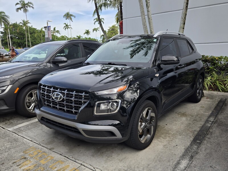 Used 2023 HYUNDAI VENUE SEL IVT in DAVIE, FLORIDA