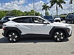 Used 2024 HYUNDAI KONA SEL FWD in DAVIE, FLORIDA (Photo 5)