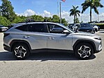 Used 2024 HYUNDAI TUCSON HYBRID SEL CONVENIENCE AWD in DAVIE, FLORIDA (Photo 5)