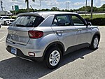 Used 2025 HYUNDAI VENUE SE IVT in DAVIE, FLORIDA (Photo 7)