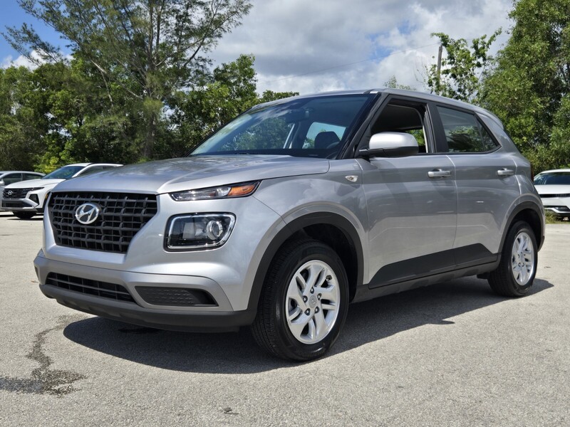 Used 2025 HYUNDAI VENUE SE IVT in DAVIE, FLORIDA