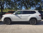 Used 2024 Volkswagen Atlas 2.0T SE W/TECHNOLOGY FWD in DAVIE, FLORIDA (Photo 3)
