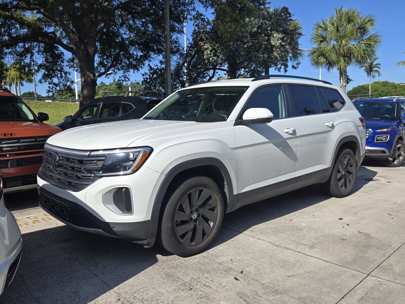 Used 2024 Volkswagen Atlas 2.0T SE W/TECHNOLOGY FWD in DAVIE, FLORIDA