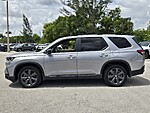 Used 2025 Honda Pilot SPORT AWD in DAVIE, FLORIDA (Photo 3)