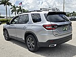Used 2025 Honda Pilot SPORT AWD in DAVIE, FLORIDA (Photo 8)