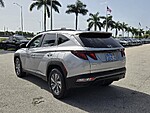 Used 2024 HYUNDAI TUCSON HYBRID BLUE AWD in DAVIE, FLORIDA (Photo 8)
