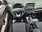 Used 2018 HYUNDAI KONA SE 2.0L AUTO in DAVIE, FLORIDA (Photo 12)