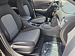Used 2018 HYUNDAI KONA SE 2.0L AUTO in DAVIE, FLORIDA (Photo 16)