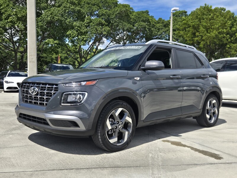 Used 2024 HYUNDAI VENUE SEL IVT in DAVIE, FLORIDA