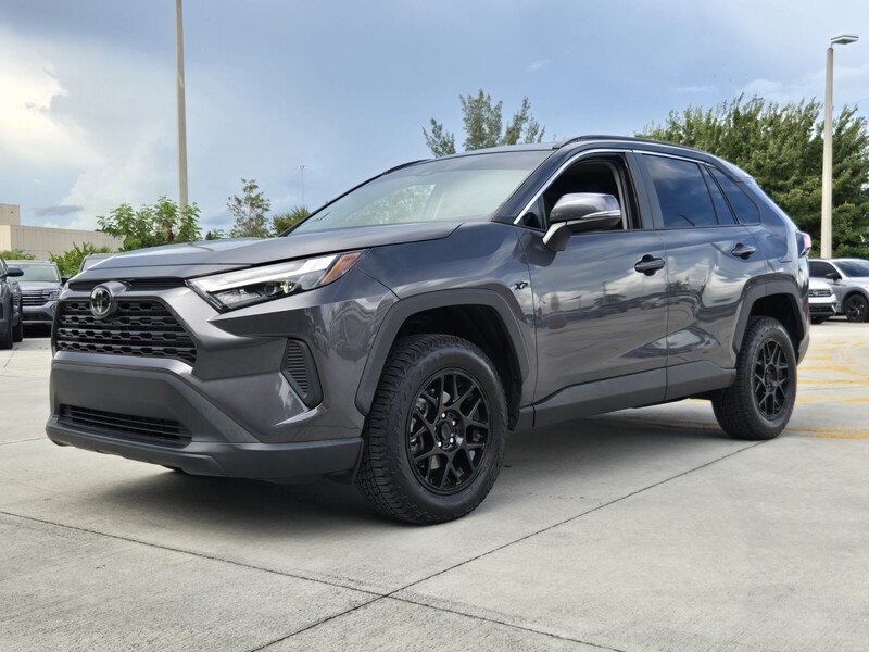 Used 2023 TOYOTA RAV4 XLE FWD in DAVIE, FLORIDA