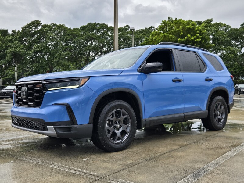 Used 2025 Honda Pilot TRAILSPORT AWD in DAVIE, FLORIDA