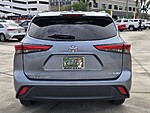 Used 2022 TOYOTA HIGHLANDER XLE FWD in DAVIE, FLORIDA (Photo 5)