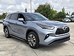 Used 2022 TOYOTA HIGHLANDER XLE FWD in DAVIE, FLORIDA (Photo 8)