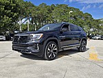 Used 2024 Volkswagen Atlas Cross Sport 2.0T SEL PREMIUM R-LINE 4MOTION in DAVIE, FLORIDA (Photo 1)