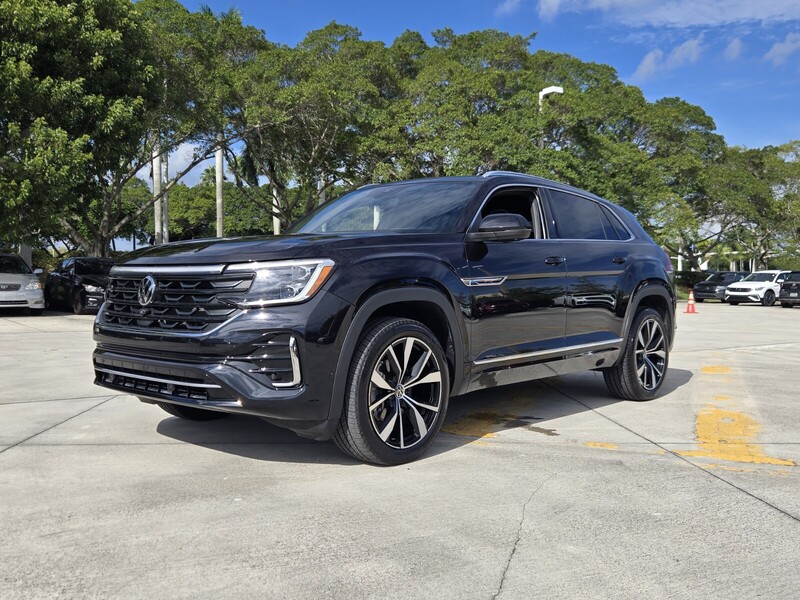 Used 2024 Volkswagen Atlas Cross Sport 2.0T SEL PREMIUM R-LINE 4MOTION in DAVIE, FLORIDA