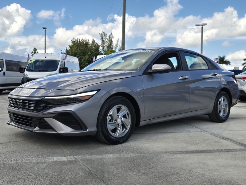 Used 2024 HYUNDAI ELANTRA SE IVT in DAVIE, FLORIDA