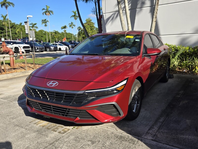 Used 2024 HYUNDAI ELANTRA SE IVT in DAVIE, FLORIDA
