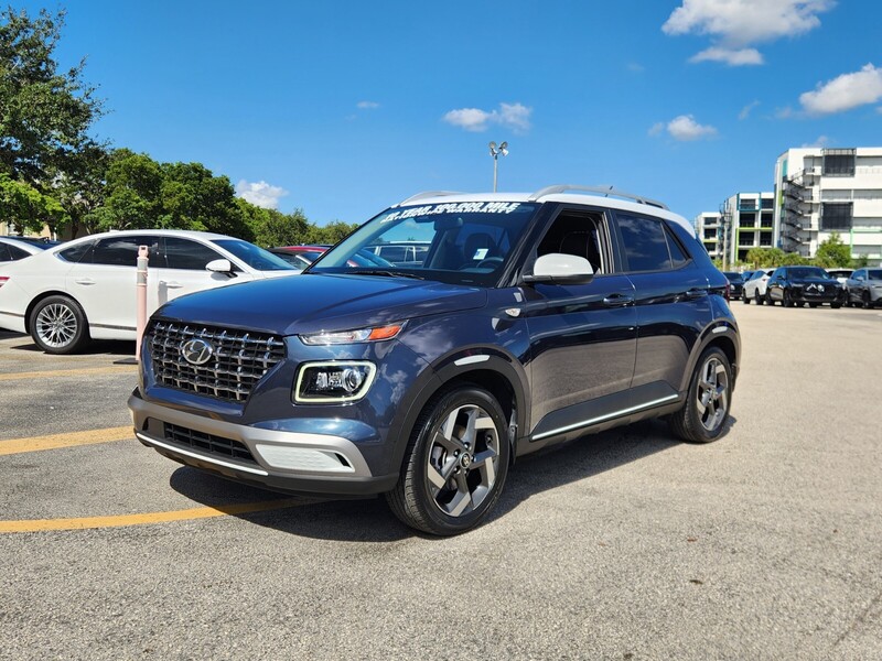Used 2023 HYUNDAI VENUE LIMITED in PLANTATION, FLORIDA
