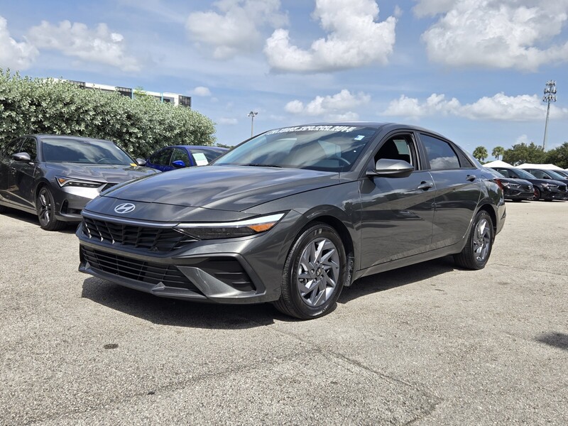 Used 2024 HYUNDAI ELANTRA SEL in PLANTATION, FLORIDA