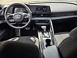 Used 2025 HYUNDAI ELANTRA SEL SPORT in PLANTATION, FLORIDA (Photo 11)