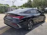 Used 2025 HYUNDAI ELANTRA SEL SPORT in PLANTATION, FLORIDA (Photo 7)