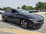 Used 2025 HYUNDAI ELANTRA SEL SPORT in PLANTATION, FLORIDA (Photo 8)