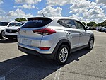 Used 2017 HYUNDAI TUCSON SE in PLANTATION, FLORIDA (Photo 7)