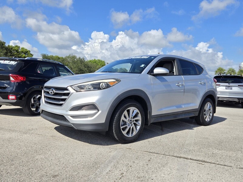 Used 2017 HYUNDAI TUCSON SE in PLANTATION, FLORIDA