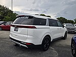 Used 2022 KIA CARNIVAL LXS in PLANTATION, FLORIDA (Photo 7)