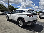 Used 2025 HYUNDAI TUCSON SE in PLANTATION, FLORIDA (Photo 6)