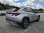 Used 2025 HYUNDAI TUCSON HYBRID BLUE in PLANTATION, FLORIDA (Photo 7)