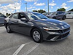 Used 2025 HYUNDAI ELANTRA SE in PLANTATION, FLORIDA (Photo 8)