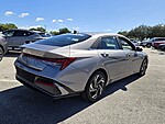 Used 2024 HYUNDAI ELANTRA SEL in PLANTATION, FLORIDA (Photo 7)