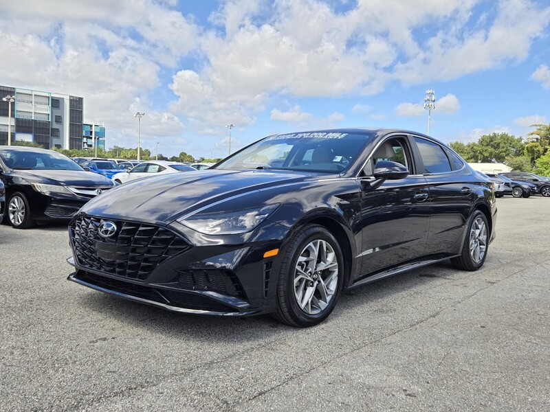 Used 2023 HYUNDAI SONATA SEL in PLANTATION, FLORIDA