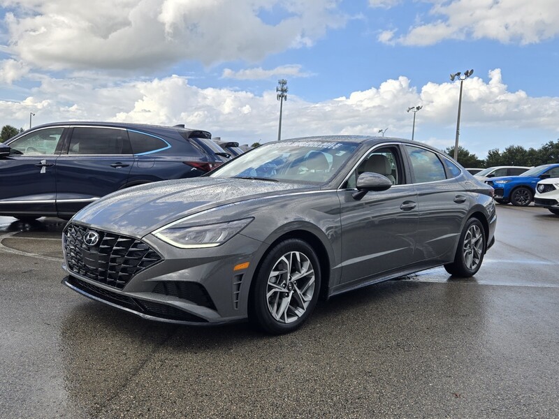 Used 2022 HYUNDAI SONATA SEL in PLANTATION, FLORIDA