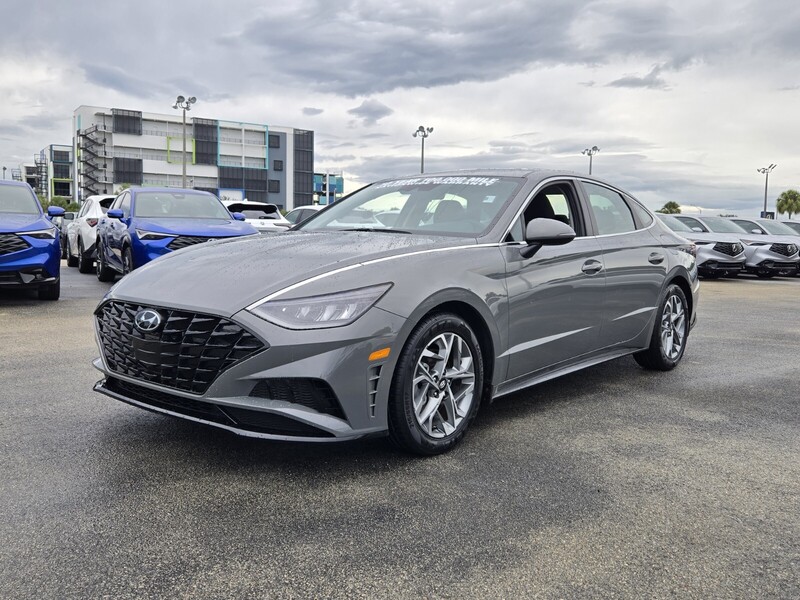 Used 2023 HYUNDAI SONATA SEL in PLANTATION, FLORIDA