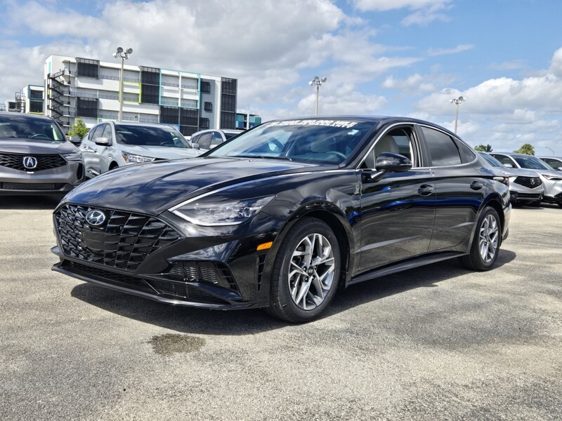 Used 2023 HYUNDAI SONATA SEL in PLANTATION, FLORIDA