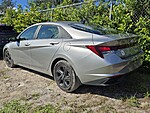 Used 2023 HYUNDAI ELANTRA SEL in PLANTATION, FLORIDA (Photo 5)
