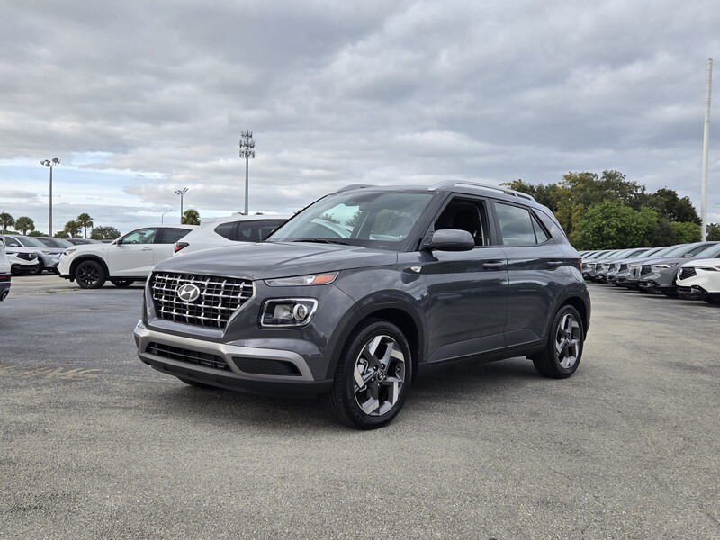 Used 2025 HYUNDAI VENUE SEL in PLANTATION, FLORIDA