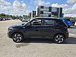 Used 2025 HYUNDAI VENUE SEL in PLANTATION, FLORIDA (Photo 3)