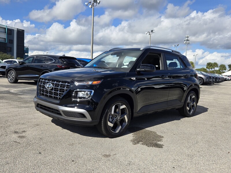 Used 2025 HYUNDAI VENUE SEL in PLANTATION, FLORIDA