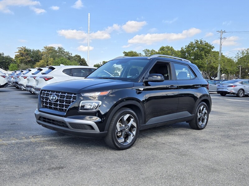 Used 2023 HYUNDAI VENUE SEL in PLANTATION, FLORIDA