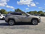 Used 2025 HYUNDAI TUCSON HYBRID LIMITED in PLANTATION, FLORIDA (Photo 4)