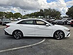 Used 2024 HYUNDAI ELANTRA SEL in PLANTATION, FLORIDA (Photo 4)