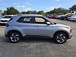 Used 2025 HYUNDAI VENUE SEL in PLANTATION, FLORIDA (Photo 4)