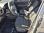 Used 2025 HYUNDAI VENUE SE in PLANTATION, FLORIDA (Photo 11)