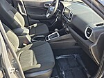 Used 2025 HYUNDAI VENUE SE in PLANTATION, FLORIDA (Photo 18)